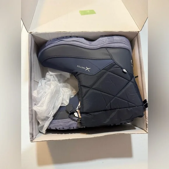 NWT/New In Box Arctix Women's Tracer Winter Boot - Picture 5 of 7